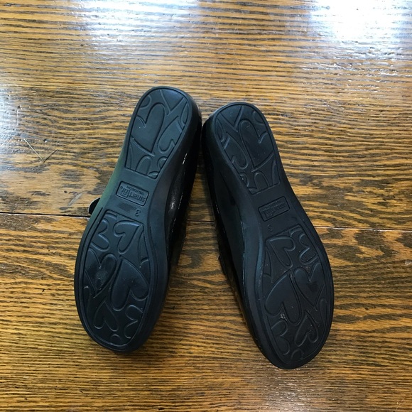 Girl’s Black Mary Jane Smart Fit Size 3 Shoes - Picture 3 of 3